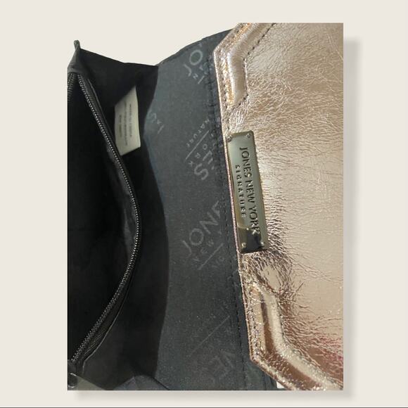 Gold Signature Jones New York Clutch - Picture 3 of 4